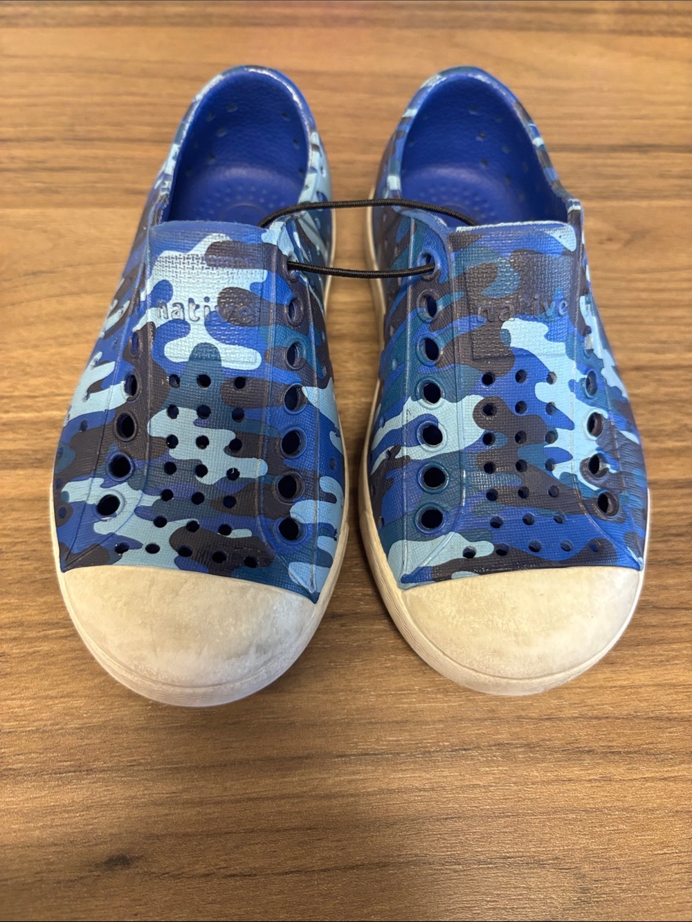 Native Kids Water Shoes Jefferson in Blue Camo C8